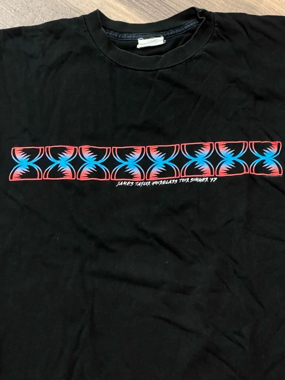 Vintage James Taylor Summer 1997 Hourglass Tour Concert T-Shirt!